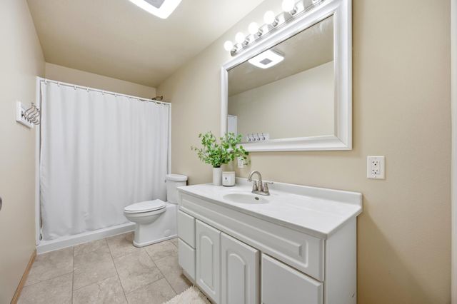 3037 Claire Drive E, West Fargo, ND 58078