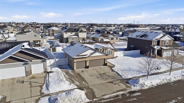 3037 Claire Drive E, West Fargo, ND 58078
