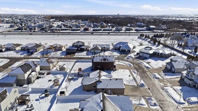 3037 Claire Drive E, West Fargo, ND 58078