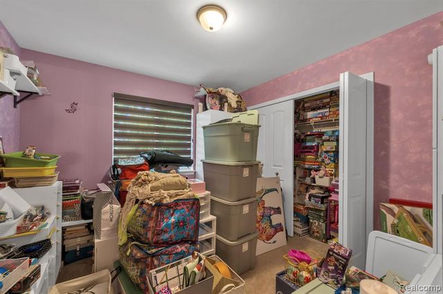 18090 Curtis Court, Livonia, MI 48152