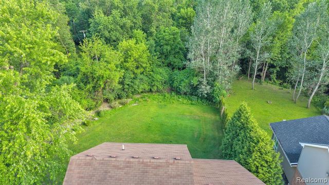 18090 Curtis Court, Livonia, MI 48152
