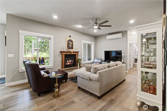 230 E Saint Andrews Drive, Shelton, WA 98584
