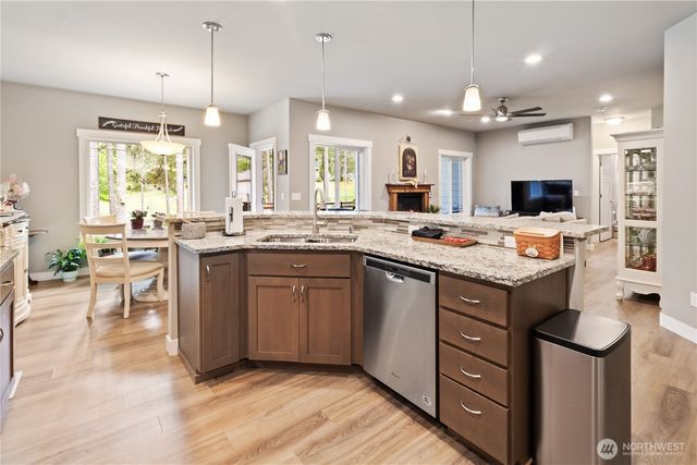230 E Saint Andrews Drive, Shelton, WA 98584