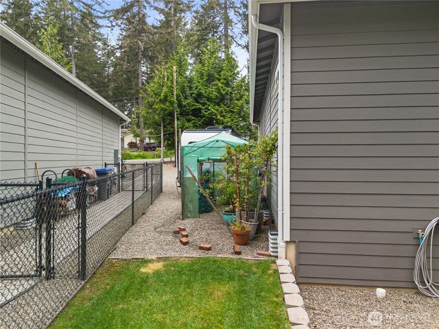 230 E Saint Andrews Drive, Shelton, WA 98584