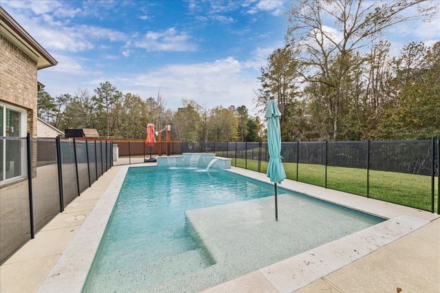 141 Bronze Bow Drive, Montgomery, TX 77316