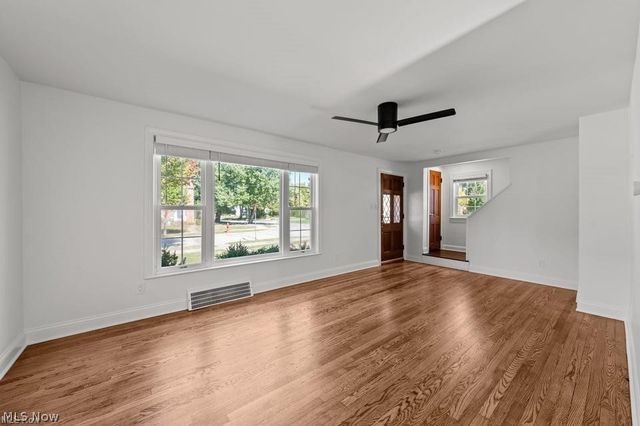 5204 Haverford Drive, Lyndhurst, OH 44124