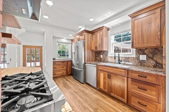 5204 Haverford Drive, Lyndhurst, OH 44124