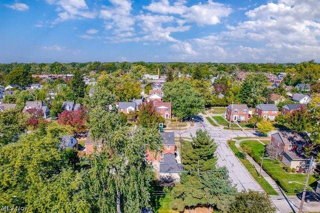 5204 Haverford Drive, Lyndhurst, OH 44124