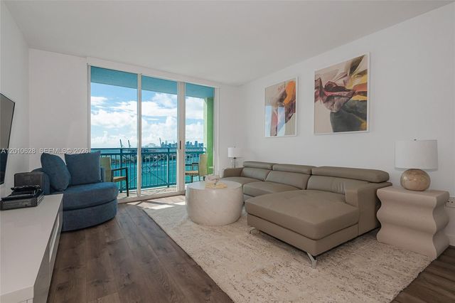 90 Alton Rd 2106, Miami Beach, FL 33139