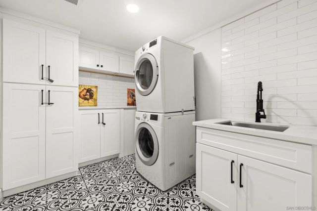 16021 Pomerado, Poway, CA 92064