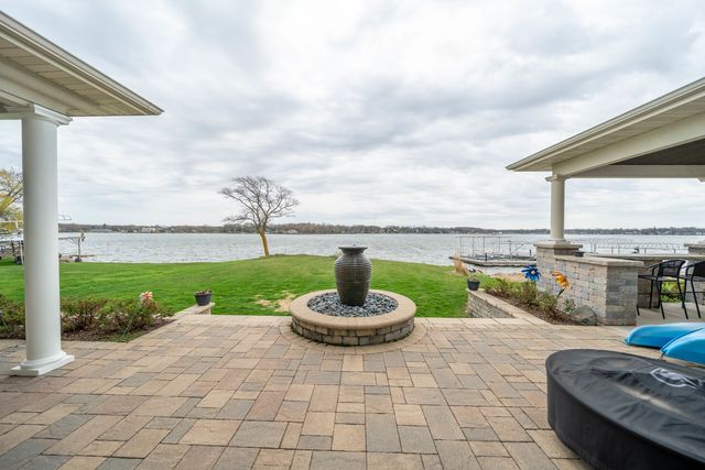 13941 Lakeview Point Road, Cedar Lake, IN 46303