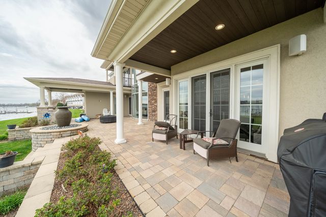 13941 Lakeview Point Road, Cedar Lake, IN 46303