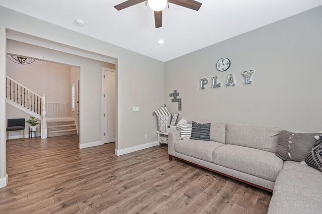1615 Arroyo Sierra Way, Rocklin, CA 95765