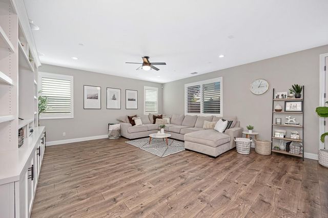 1615 Arroyo Sierra Way, Rocklin, CA 95765