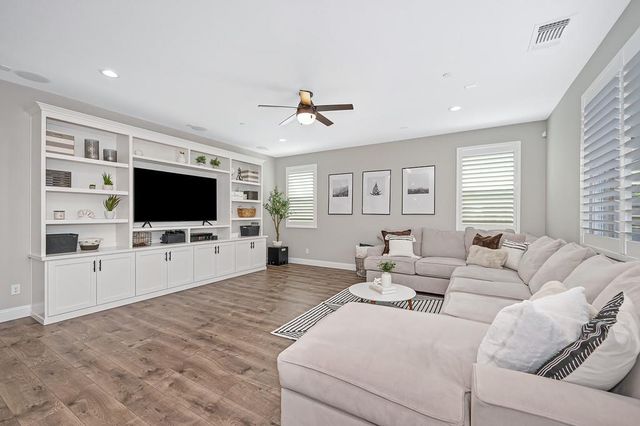 1615 Arroyo Sierra Way, Rocklin, CA 95765