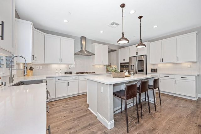 1615 Arroyo Sierra Way, Rocklin, CA 95765