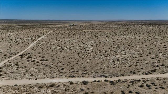 745 White Bird, Adelanto, CA 92301