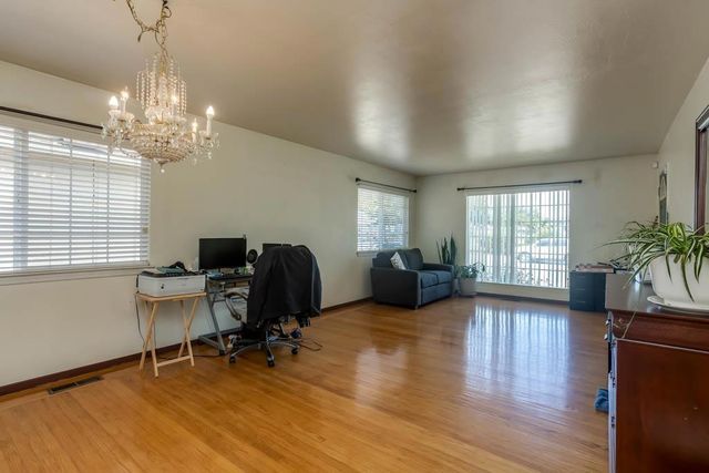 3777 Monterey Boulevard, San Leandro, CA 94578