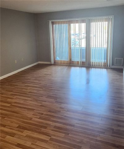 1800 Douglas Avenue 125, North Providence, RI 02904