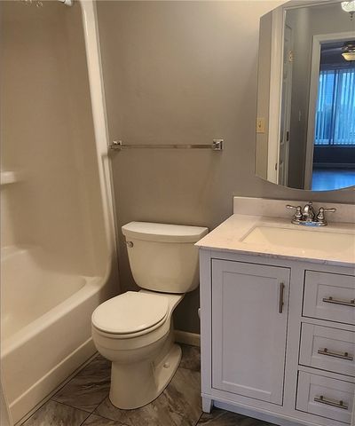 1800 Douglas Avenue 125, North Providence, RI 02904