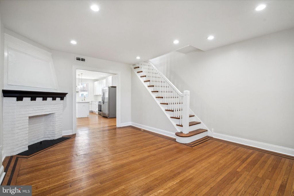 6825 N 18TH ST, Philadelphia, PA 19126 — photo 4