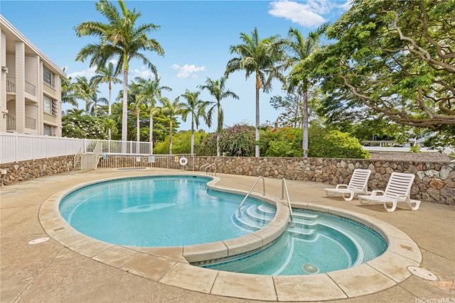 98-1032 Moanalua Road 3-103, Aiea, HI 96701