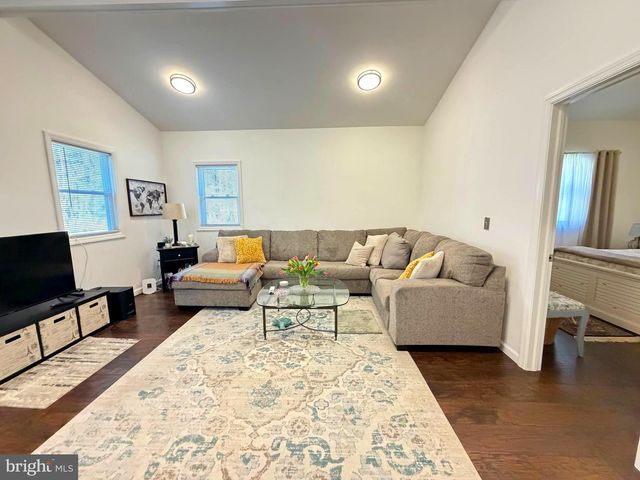 58 ARENTHUSA AVE, Browns Mills, NJ 08015