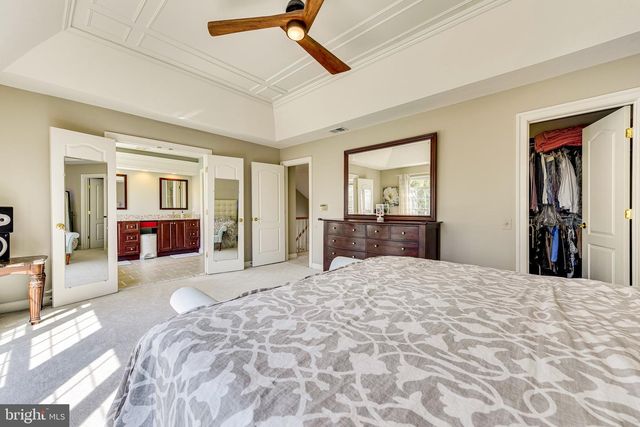 9600 LAGERSFIELD CIR, Vienna, VA 22181
