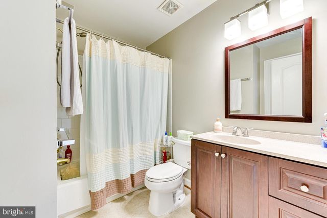 9600 LAGERSFIELD CIR, Vienna, VA 22181