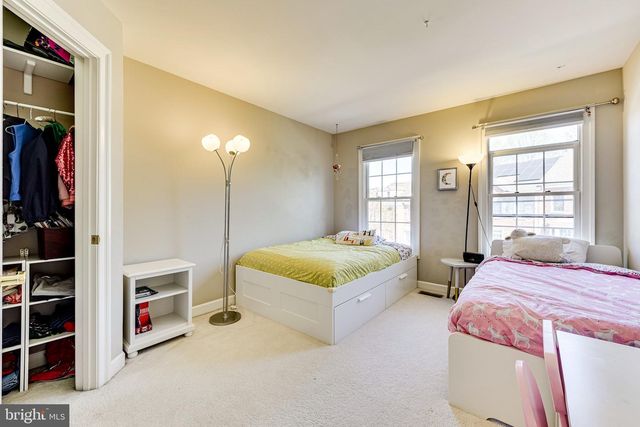 9600 LAGERSFIELD CIR, Vienna, VA 22181