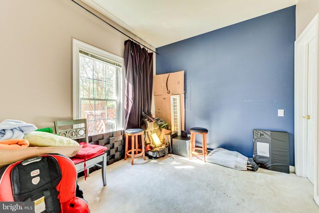 9600 LAGERSFIELD CIR, Vienna, VA 22181
