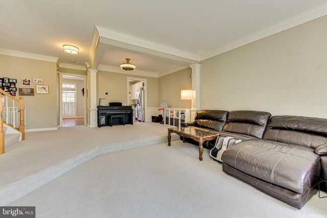 9600 LAGERSFIELD CIR, Vienna, VA 22181
