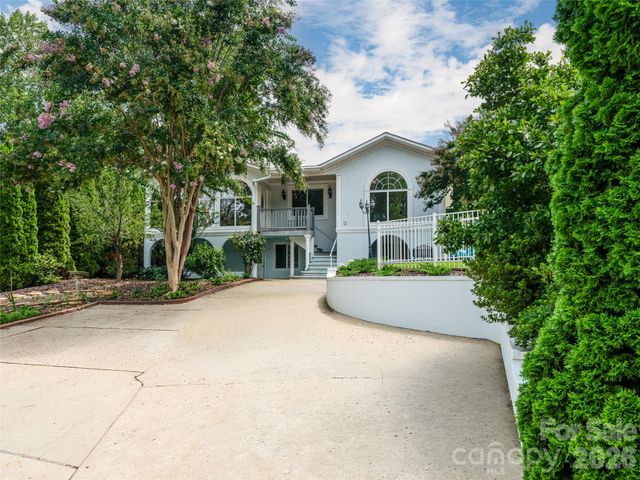 12 Peeler Drive, Asheville, NC 28803