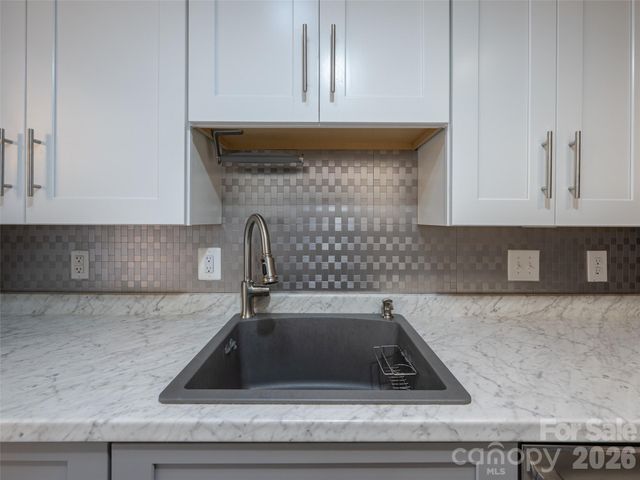 12 Peeler Drive, Asheville, NC 28803