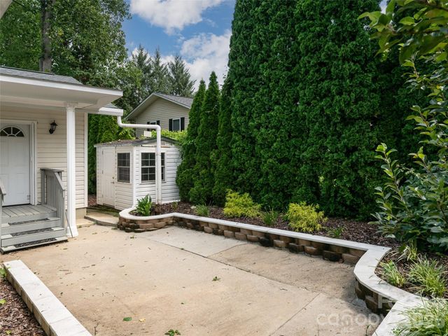 12 Peeler Drive, Asheville, NC 28803