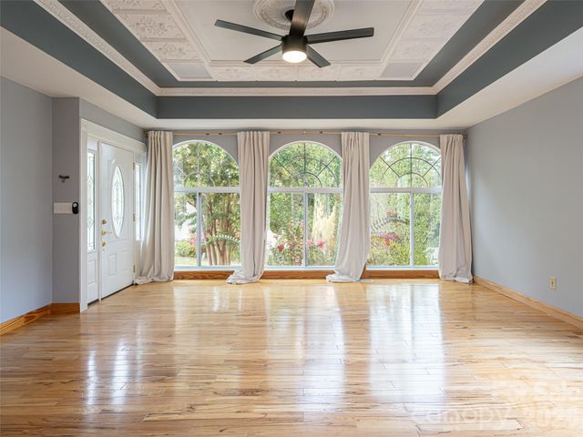 12 Peeler Drive, Asheville, NC 28803