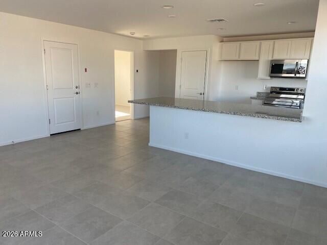 32204 N Pony Express Road, San Tan Valley, AZ 85143