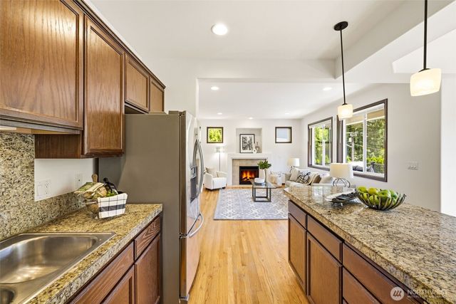 20293 62nd Way NE, Kenmore, WA 98028