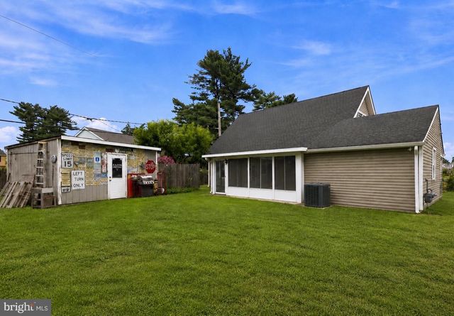 59 BARTLETT LN, Willingboro, NJ 08046