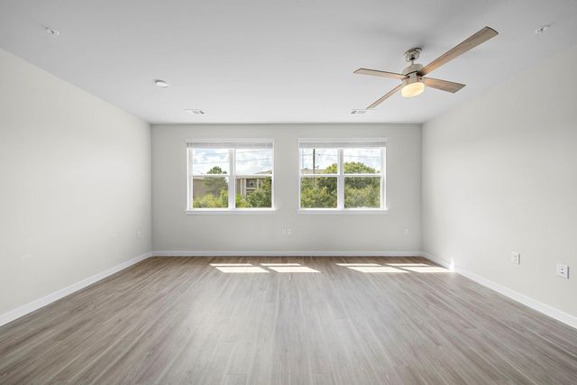 2555 Fm 2920 Road B1, Spring, TX 77388