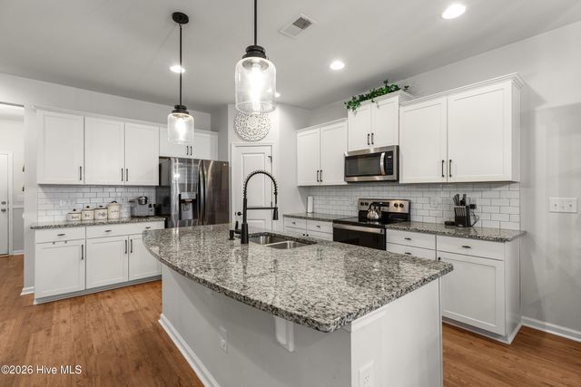 7315 Bellacroft Drive, Leland, NC 28451