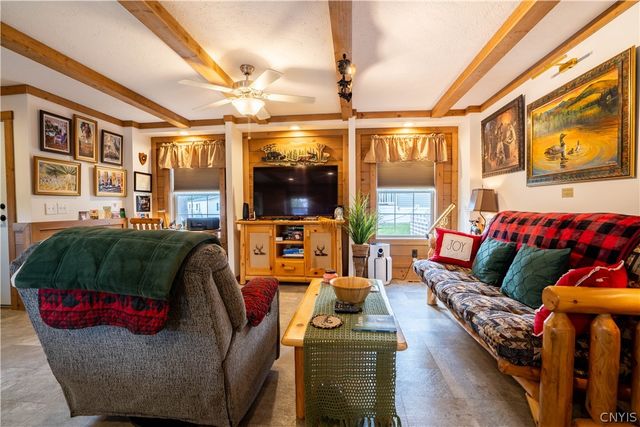 7077 Stearns Road, Floyd, NY 13440