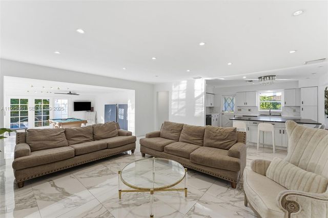 201 Calle Grande Dr 201, Hollywood, FL 33021