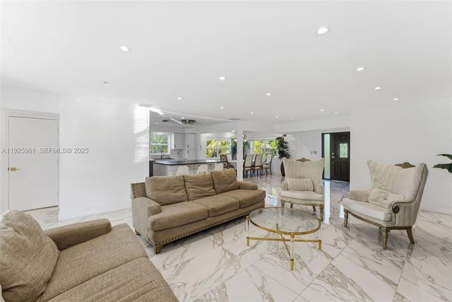 201 Calle Grande Dr 201, Hollywood, FL 33021