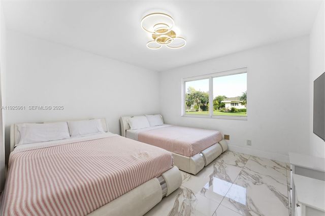 201 Calle Grande Dr 201, Hollywood, FL 33021