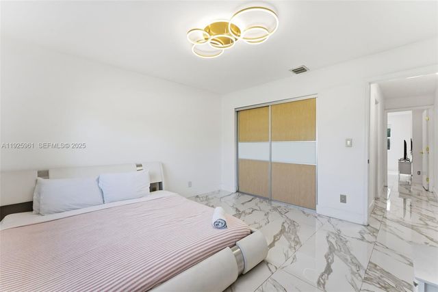 201 Calle Grande Dr 201, Hollywood, FL 33021