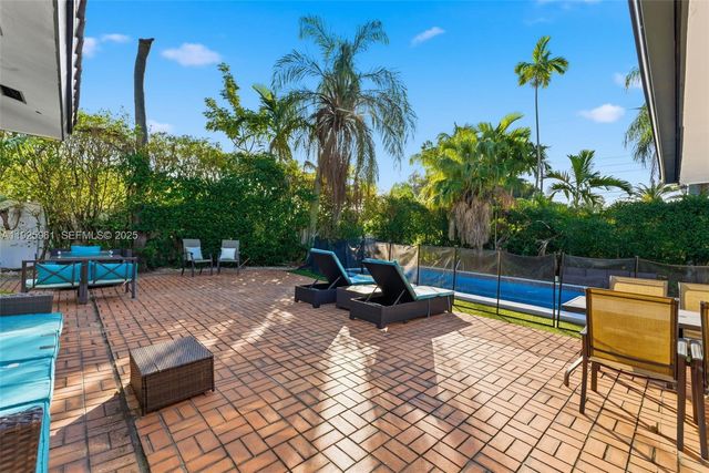 201 Calle Grande Dr 201, Hollywood, FL 33021