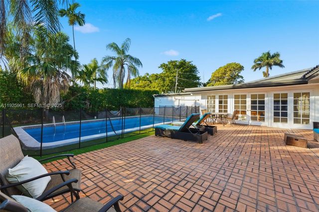 201 Calle Grande Dr 201, Hollywood, FL 33021