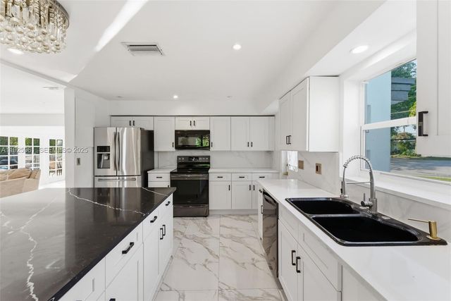 201 Calle Grande Dr 201, Hollywood, FL 33021