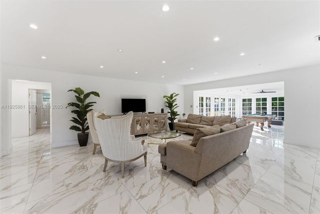 201 Calle Grande Dr 201, Hollywood, FL 33021